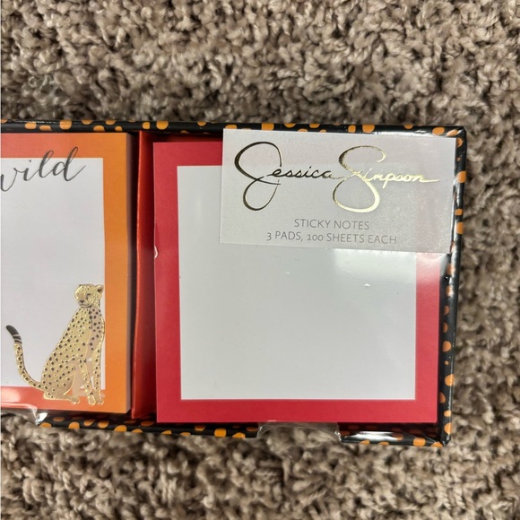 Leopard Print Sticky Notes Set - Picture 2 of 8